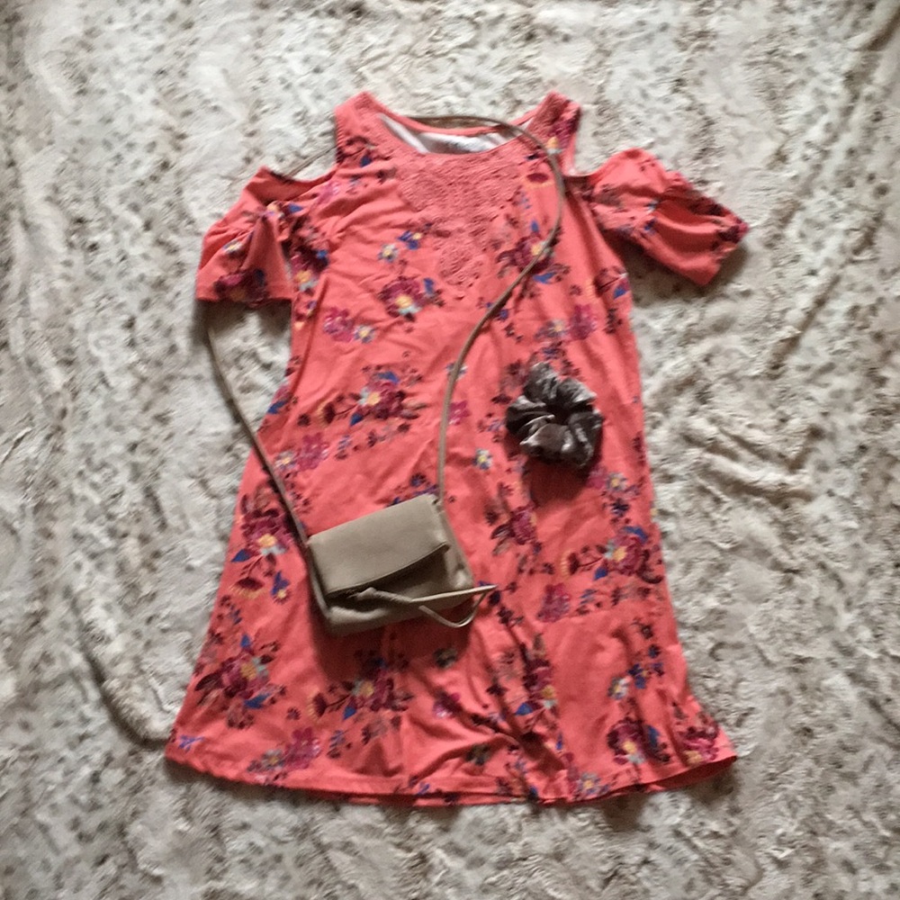 Patterned cut shoulder dress